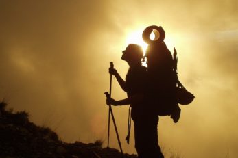 Backpacking erfreut sich gerade bei jungen Leuten größter Beliebtheit